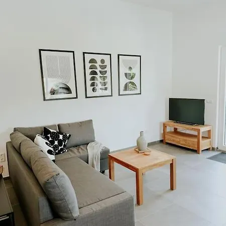 Apartment 100 Qm Im Weindorf - Balkon/Garage Aspisheim Zewnętrze zdjęcie