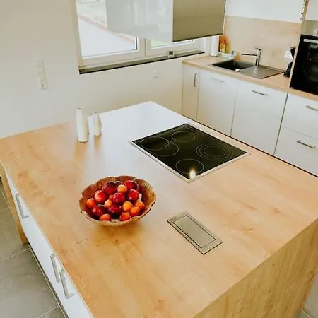 Apartment 100 Qm Im Weindorf - Balkon/Garage Aspisheim Zewnętrze zdjęcie