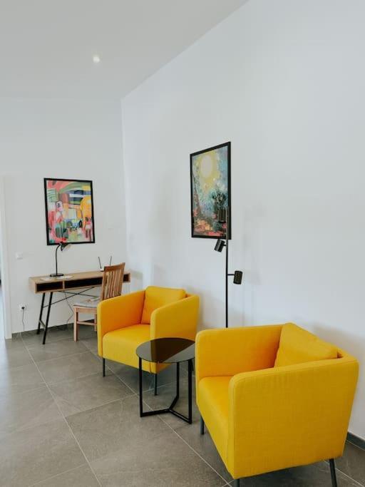 100 Qm Im Weindorf - Balkon/garage *