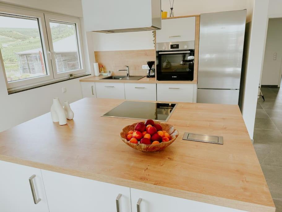 Appartement 100 Qm Im Weindorf - Balkon/garage Aspisheim
